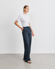 Charger l'image dans la galerie, Pantalon en gaze de laine marine Lou