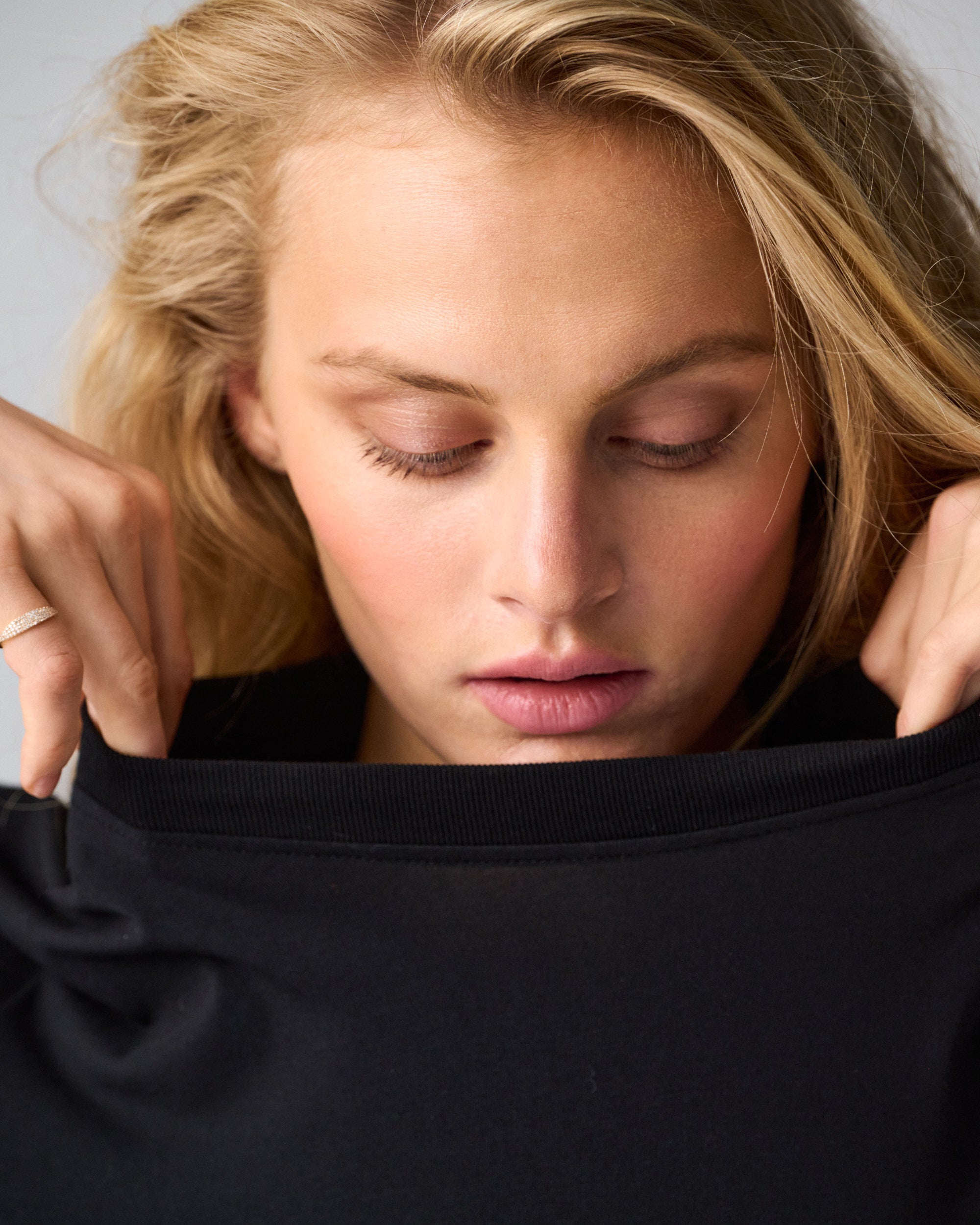 The 90s T-Shirt in Black Cotton