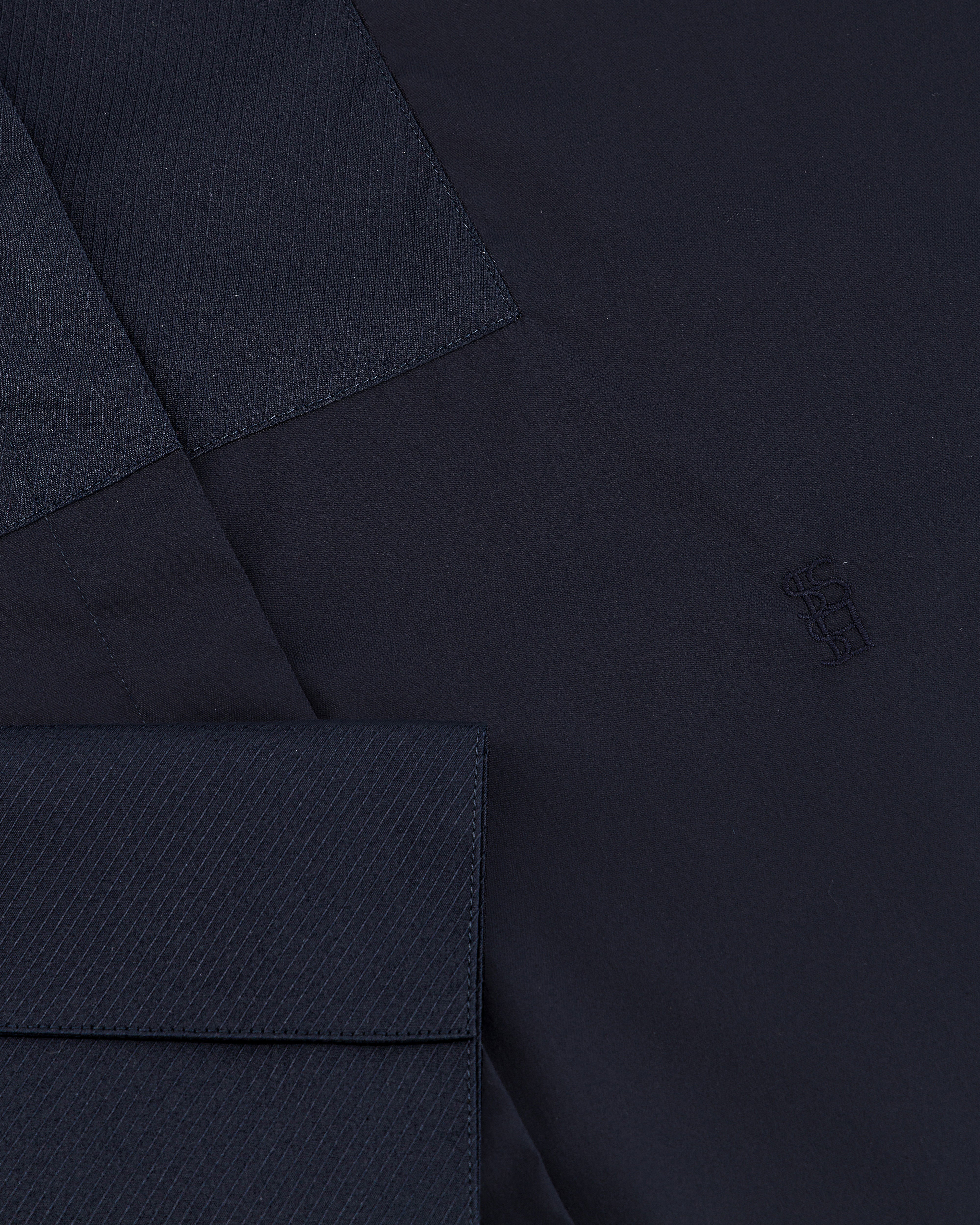  Chemise en popeline de coton marine à plastron texturé Bianca