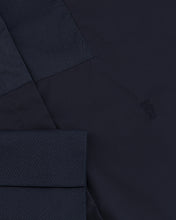 Charger l&#39;image dans la galerie, Chemise en popeline de coton marine à plastron texturé Bianca
