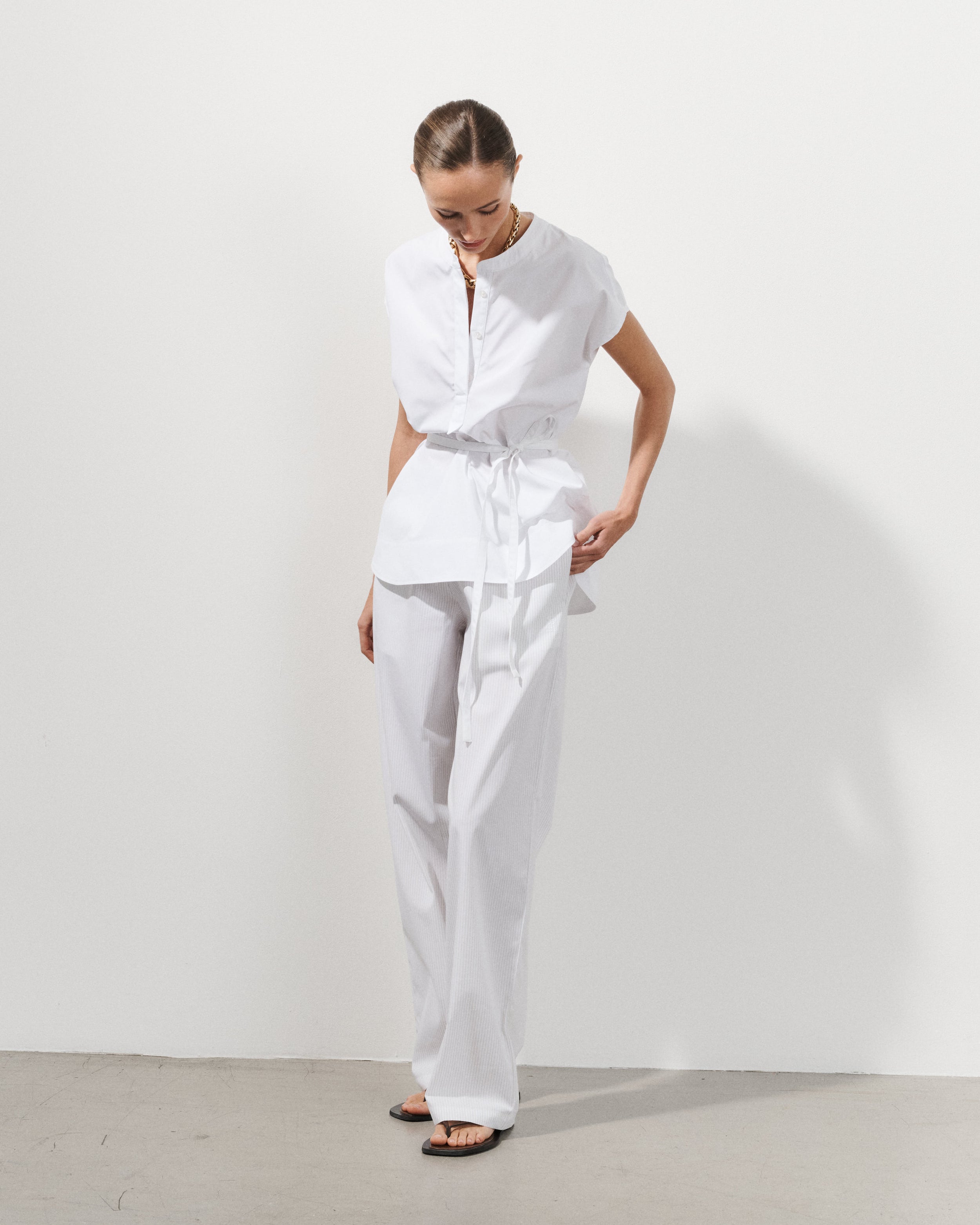 Allegra White Cotton Poplin Sleeveless Belted Shirt