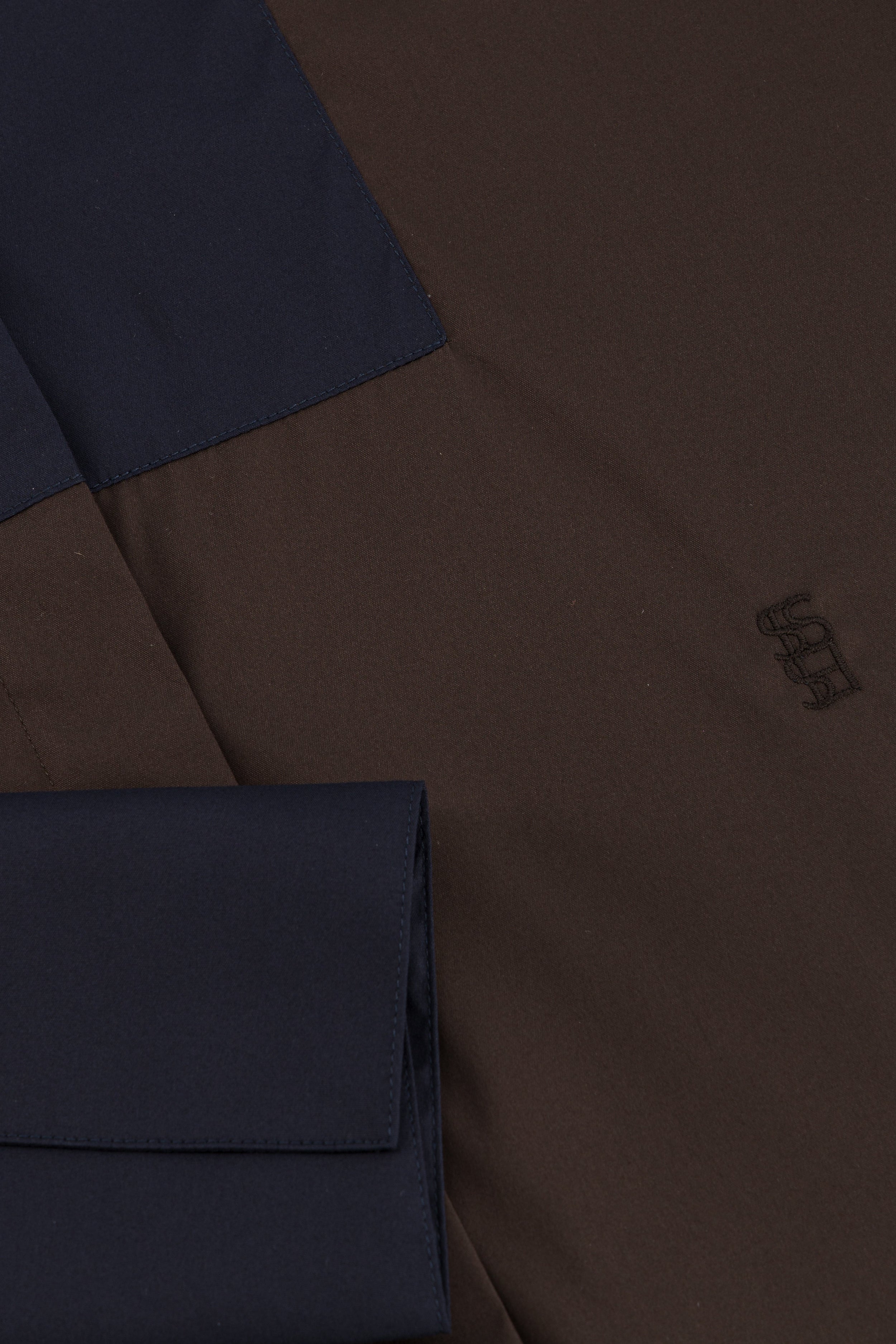 Chemise marron à plastron texturé Bianca