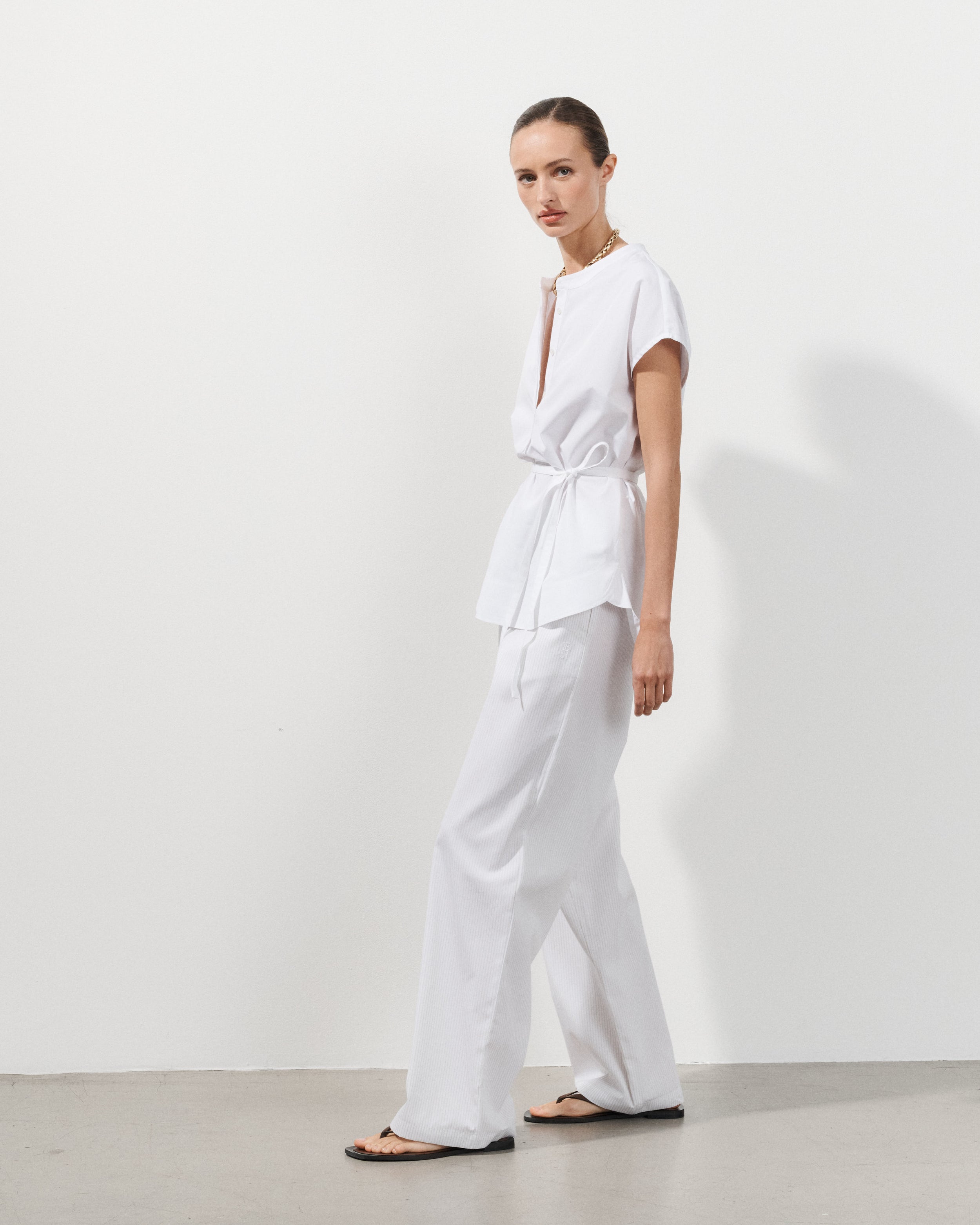 Allegra White Cotton Poplin Sleeveless Belted Shirt