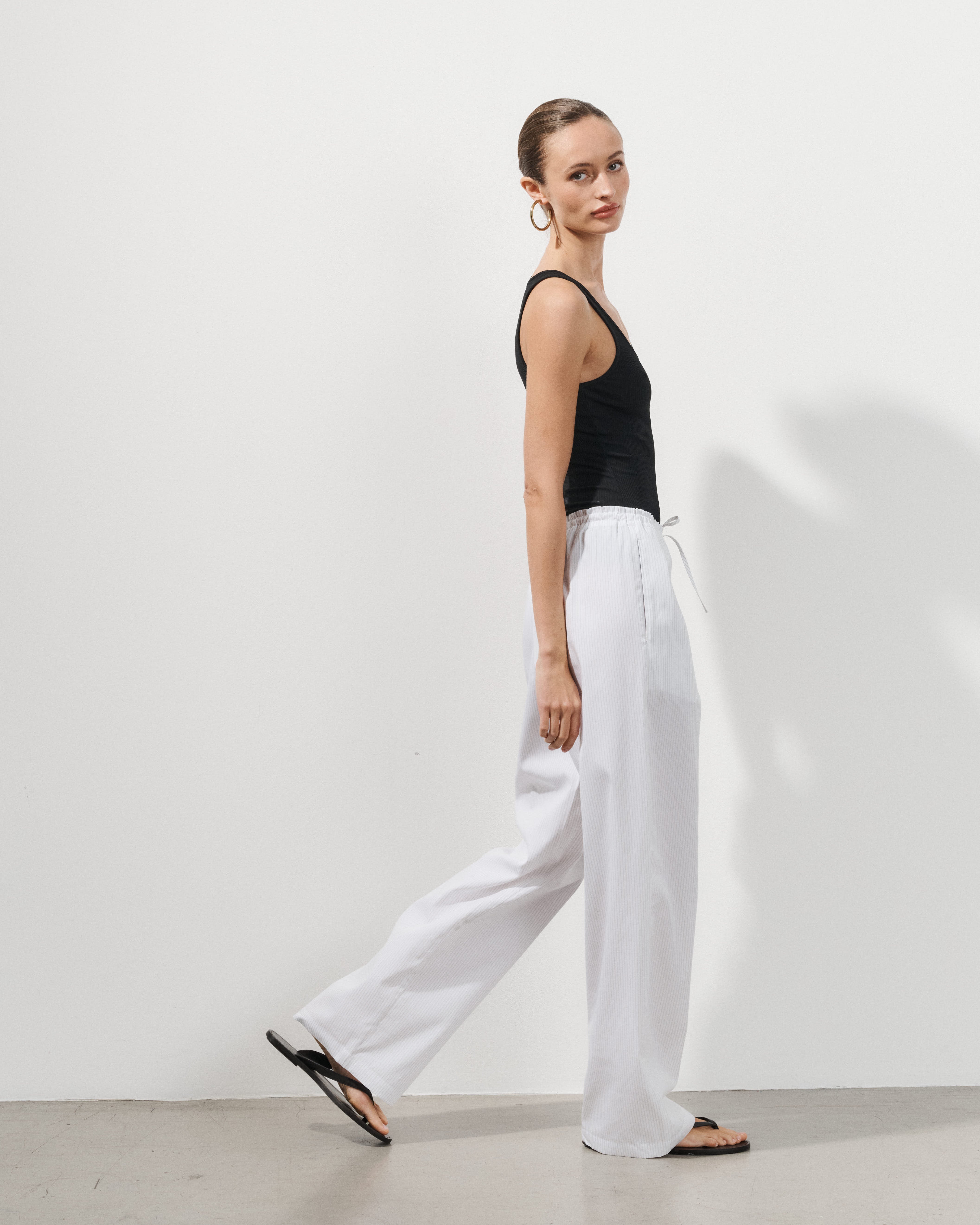  Pantalon en popeline de coton à fine rayures beige Lou