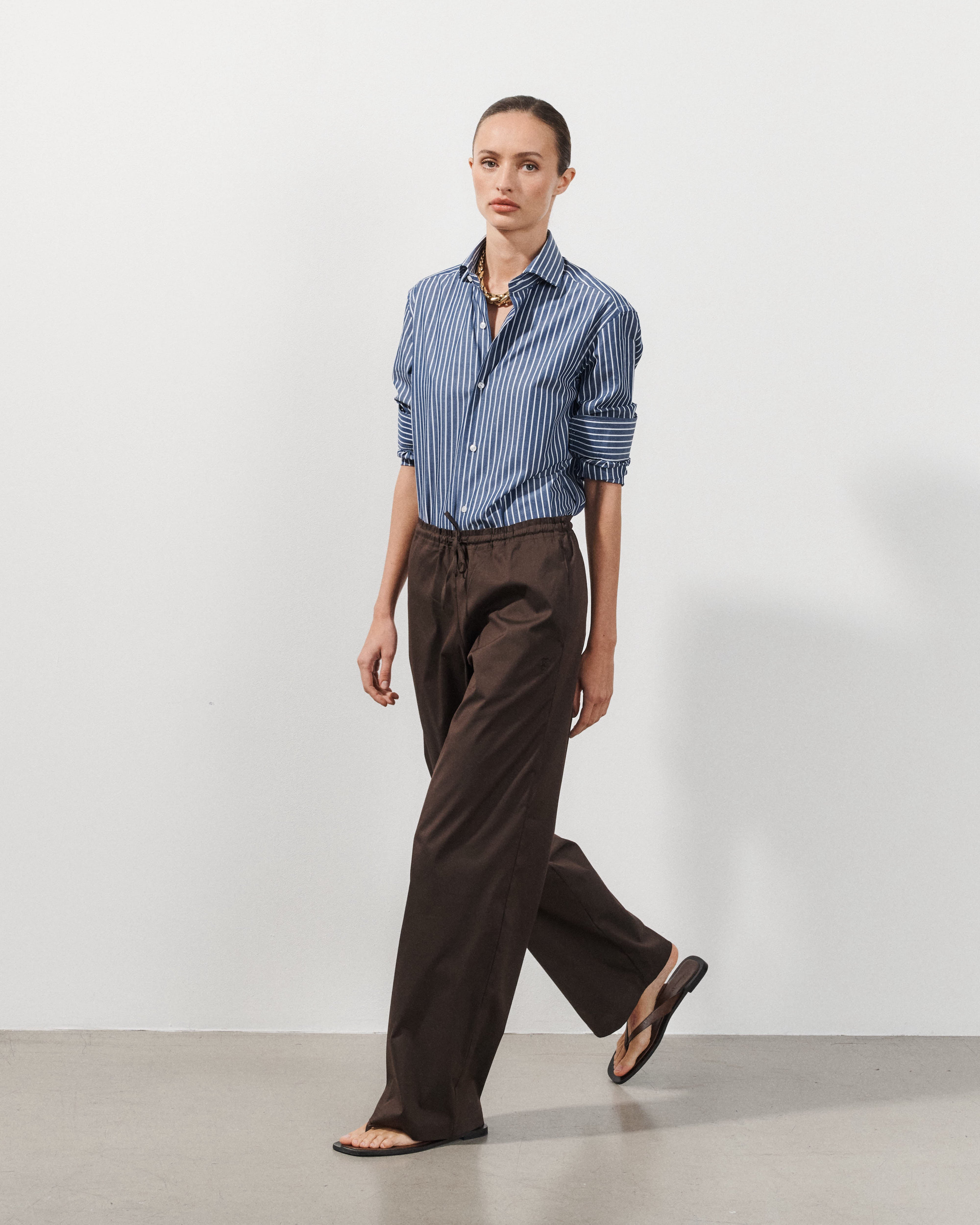  Pantalon en popeline de coton marron Lou