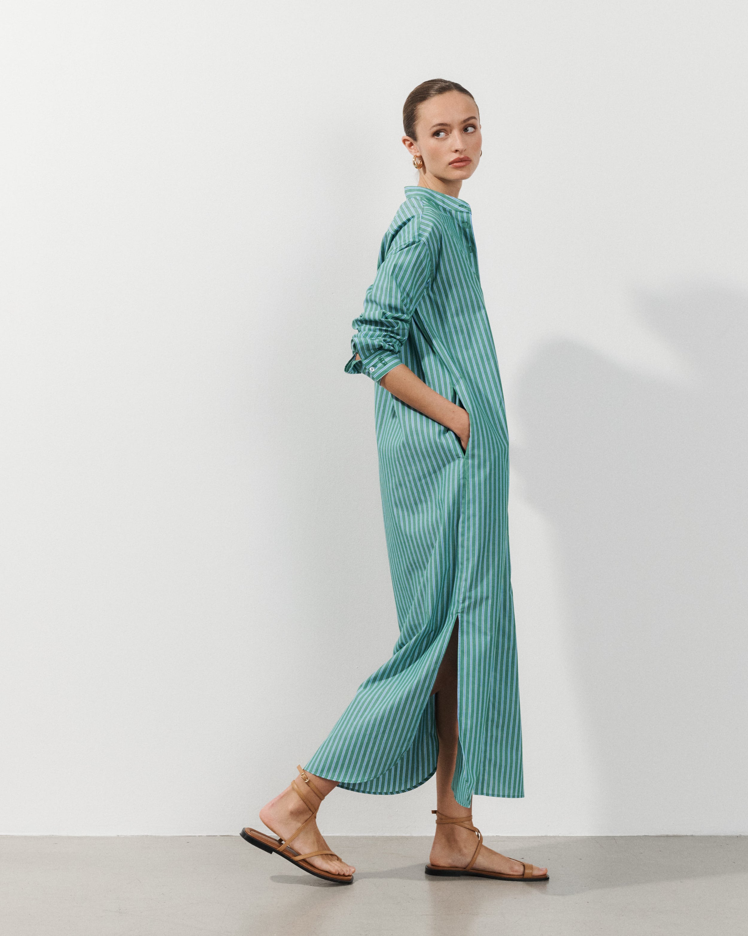 Robe à rayures bleues et vertes Gale