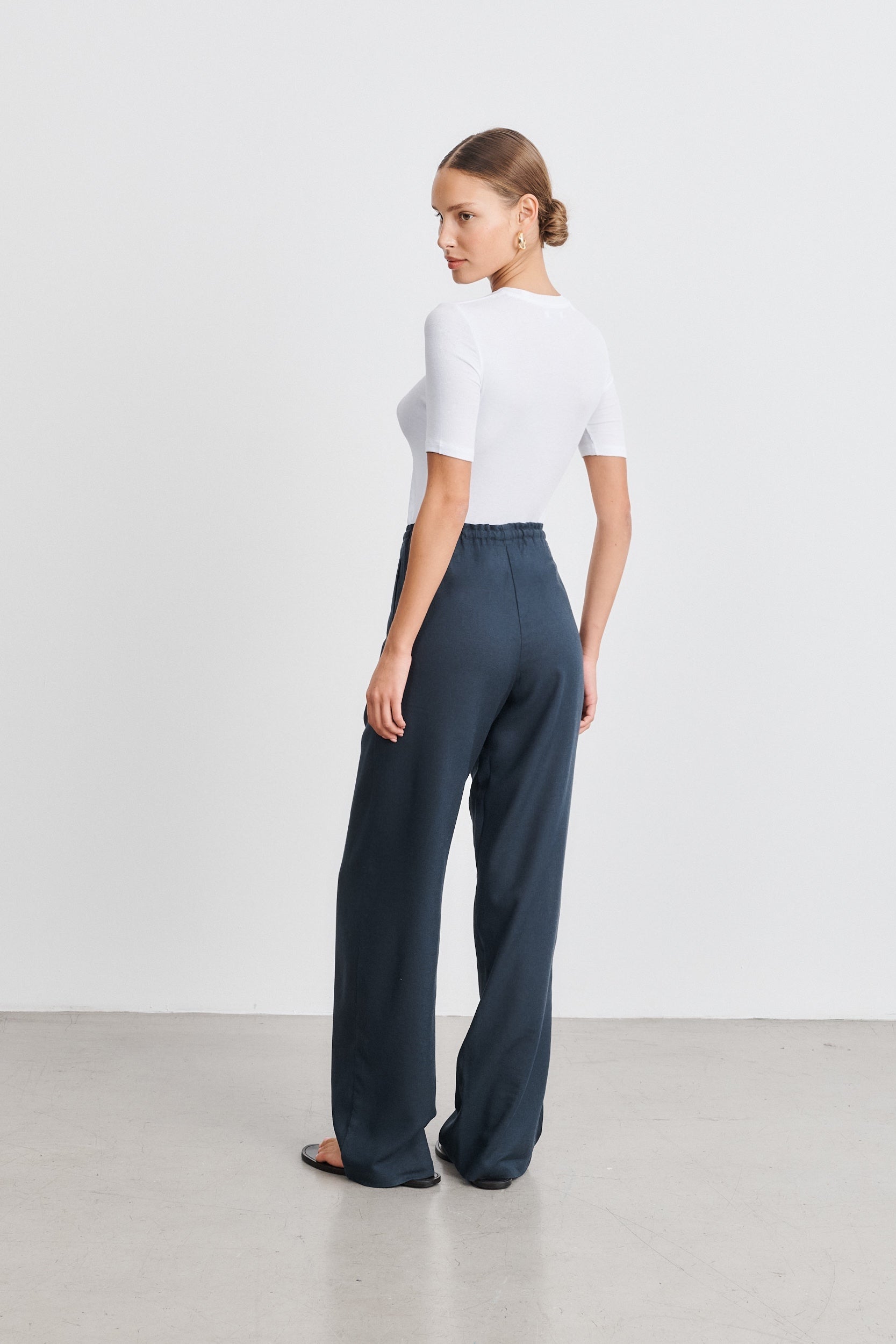 Pantalon en gaze de laine marine Lou