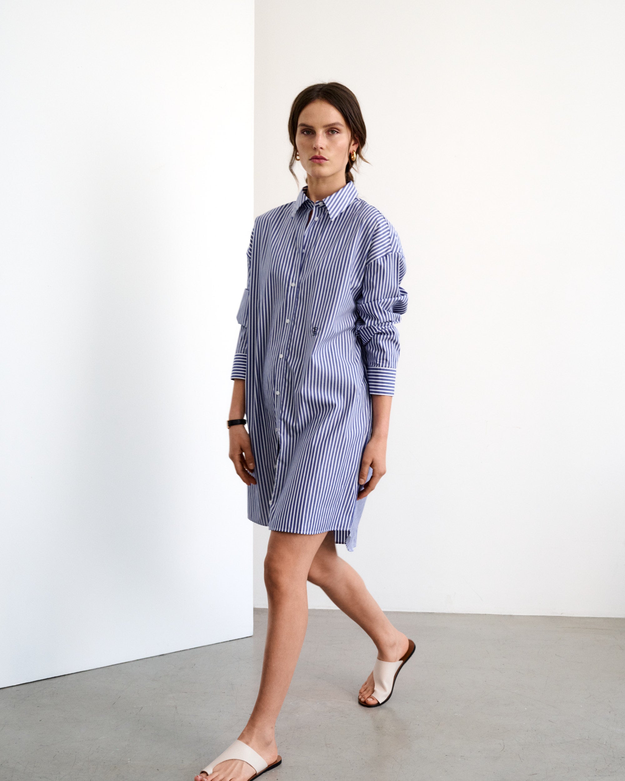 Robe chemise oversize à rayures bleu marine Gabriella