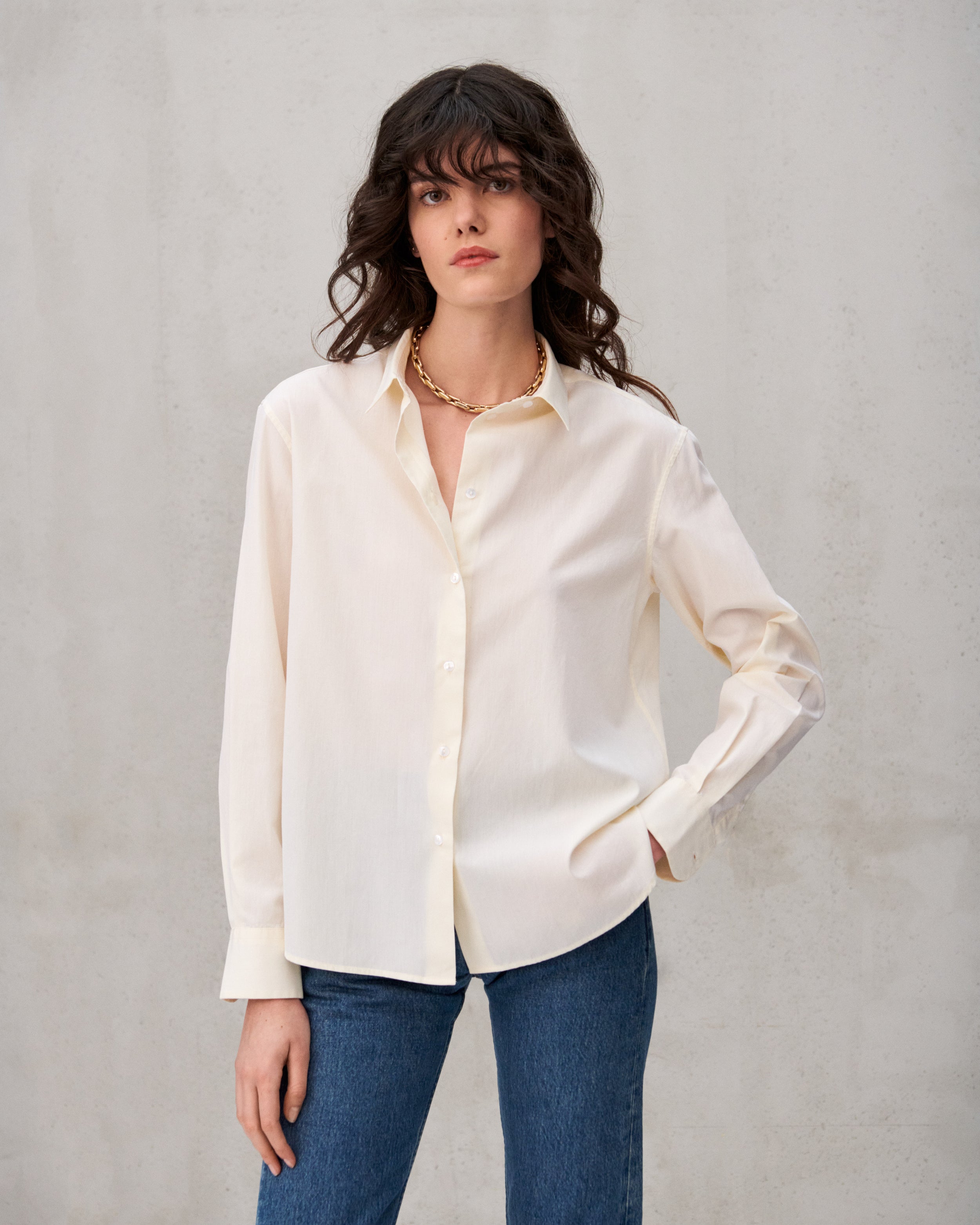 Chemise en popeline de coton jaune pâle