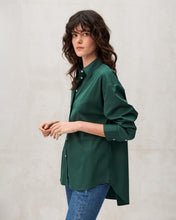Charger l&#39;image dans la galerie, Chemise oversize en popeline de coton vert sapin
