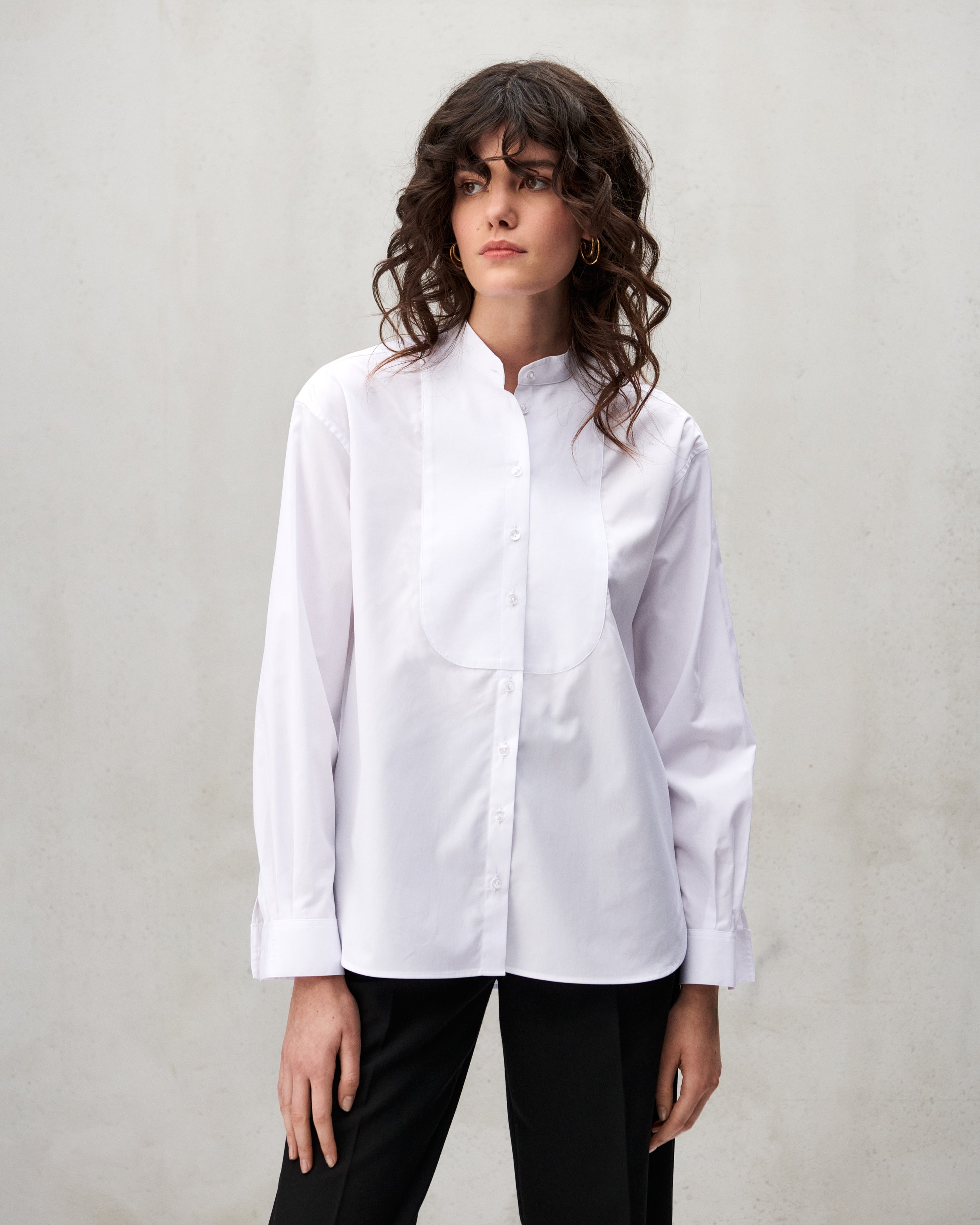 Chemise en popeline de coton blanche à plastron