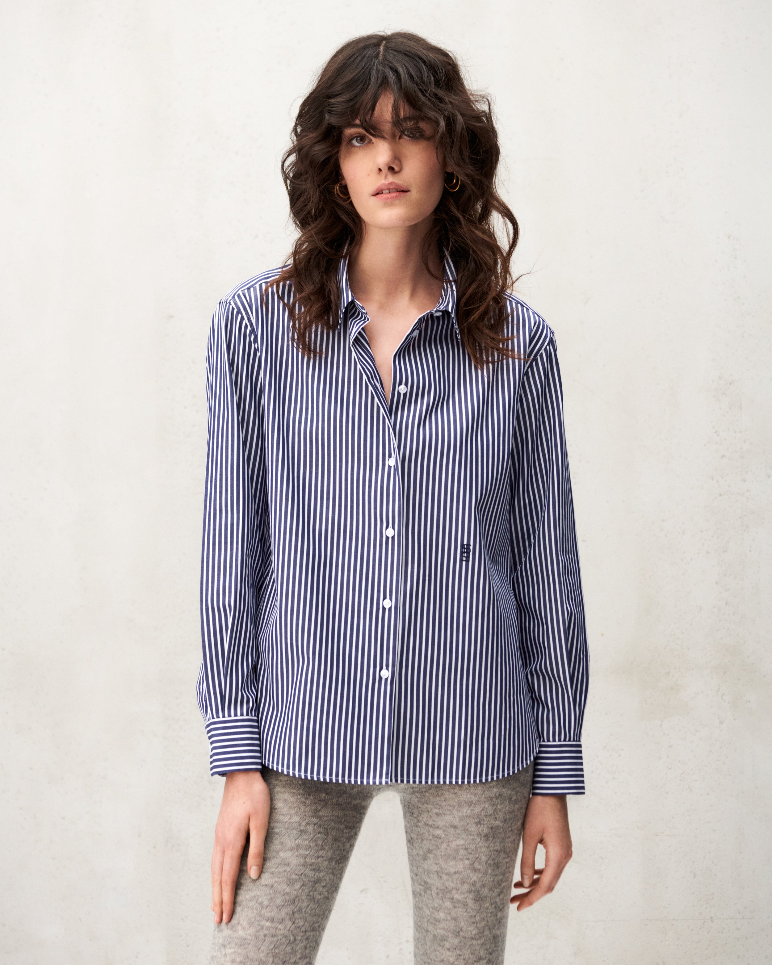 Chemise en popeline de coton à rayures bleu marine