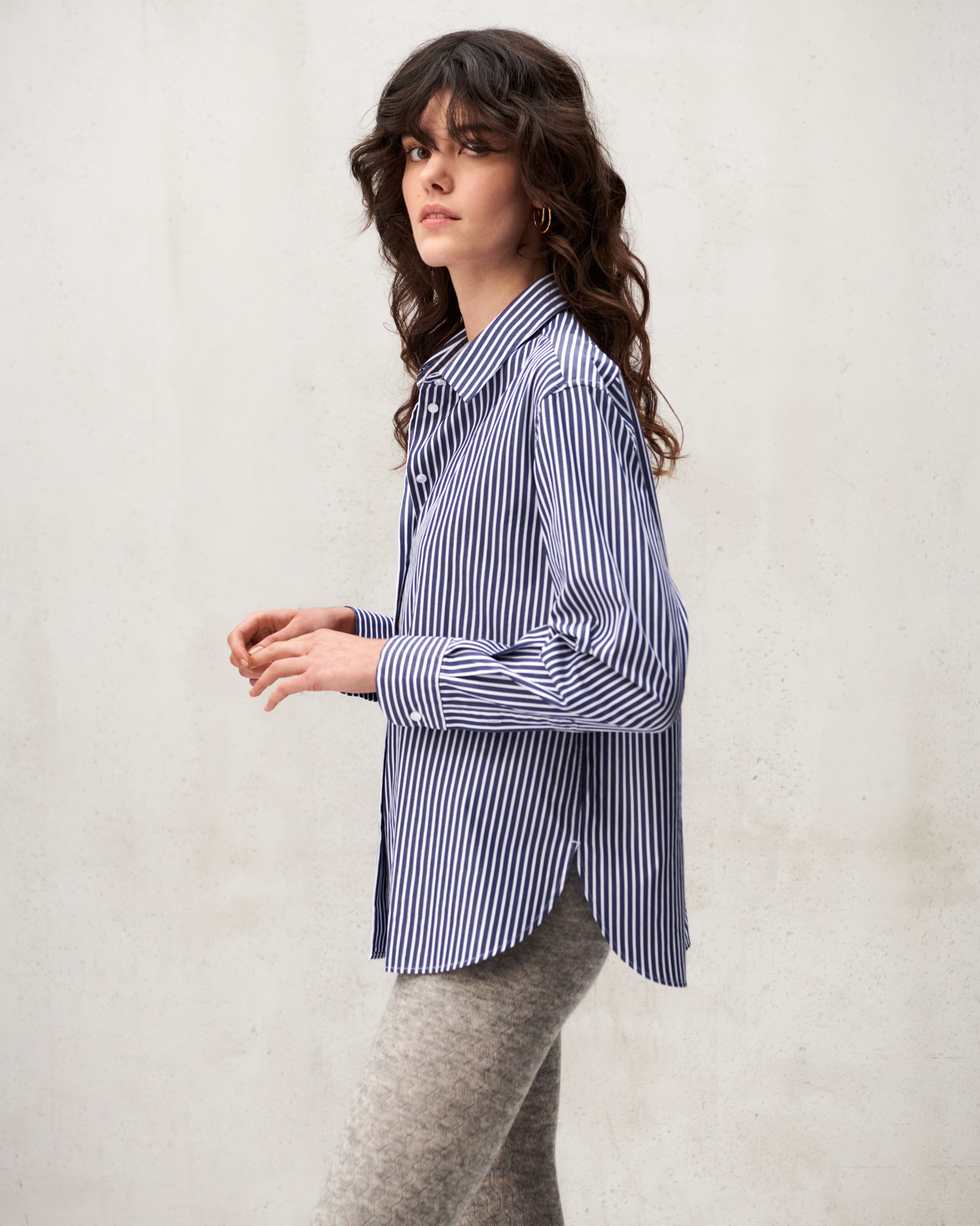 Chemise en popeline de coton à rayures bleu marine