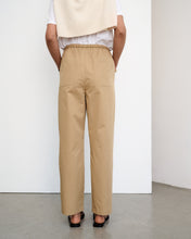 Charger l&#39;image dans la galerie, Pantalon en popeline de coton beige Andrea
